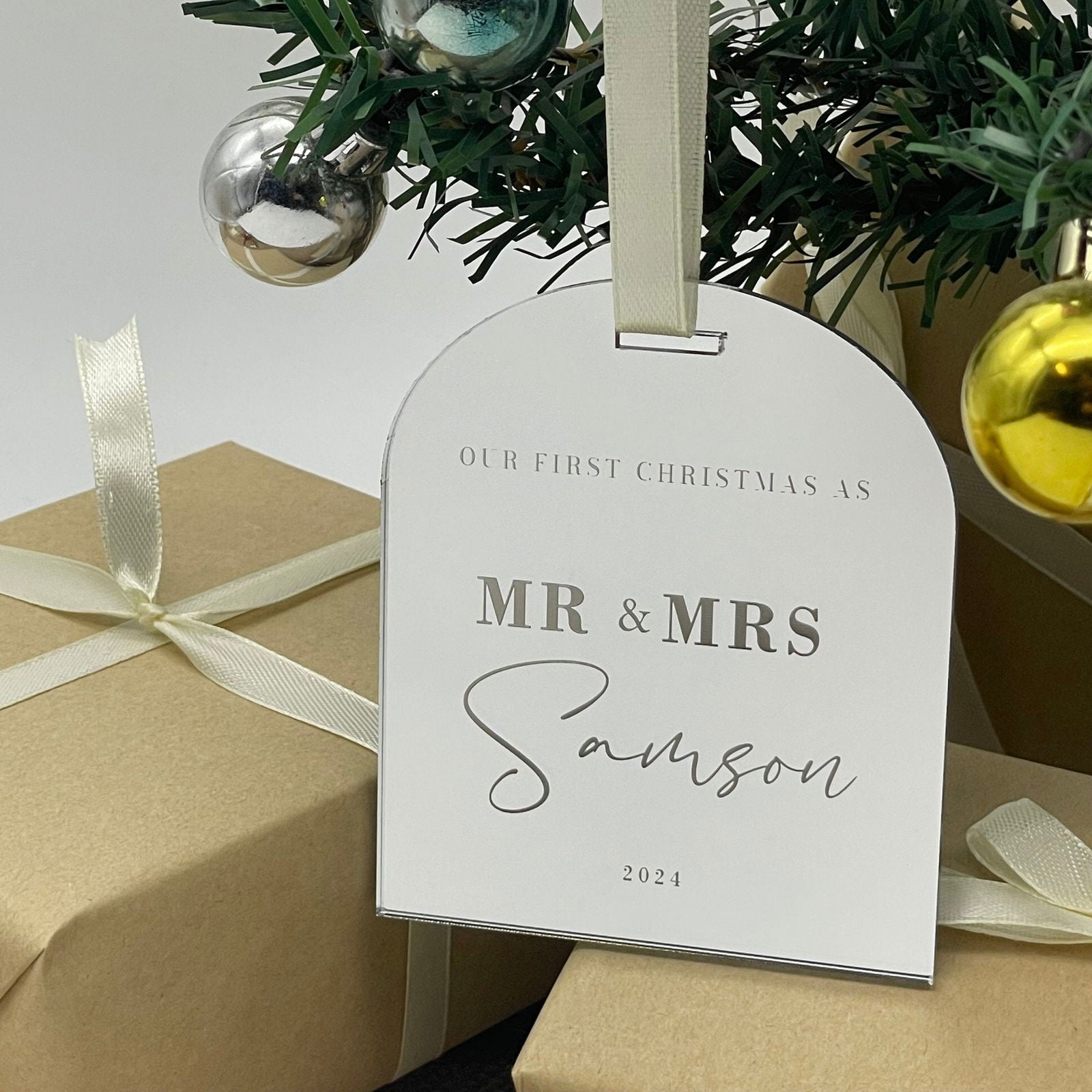 First Christmas Mr + Mrs Bauble Sample